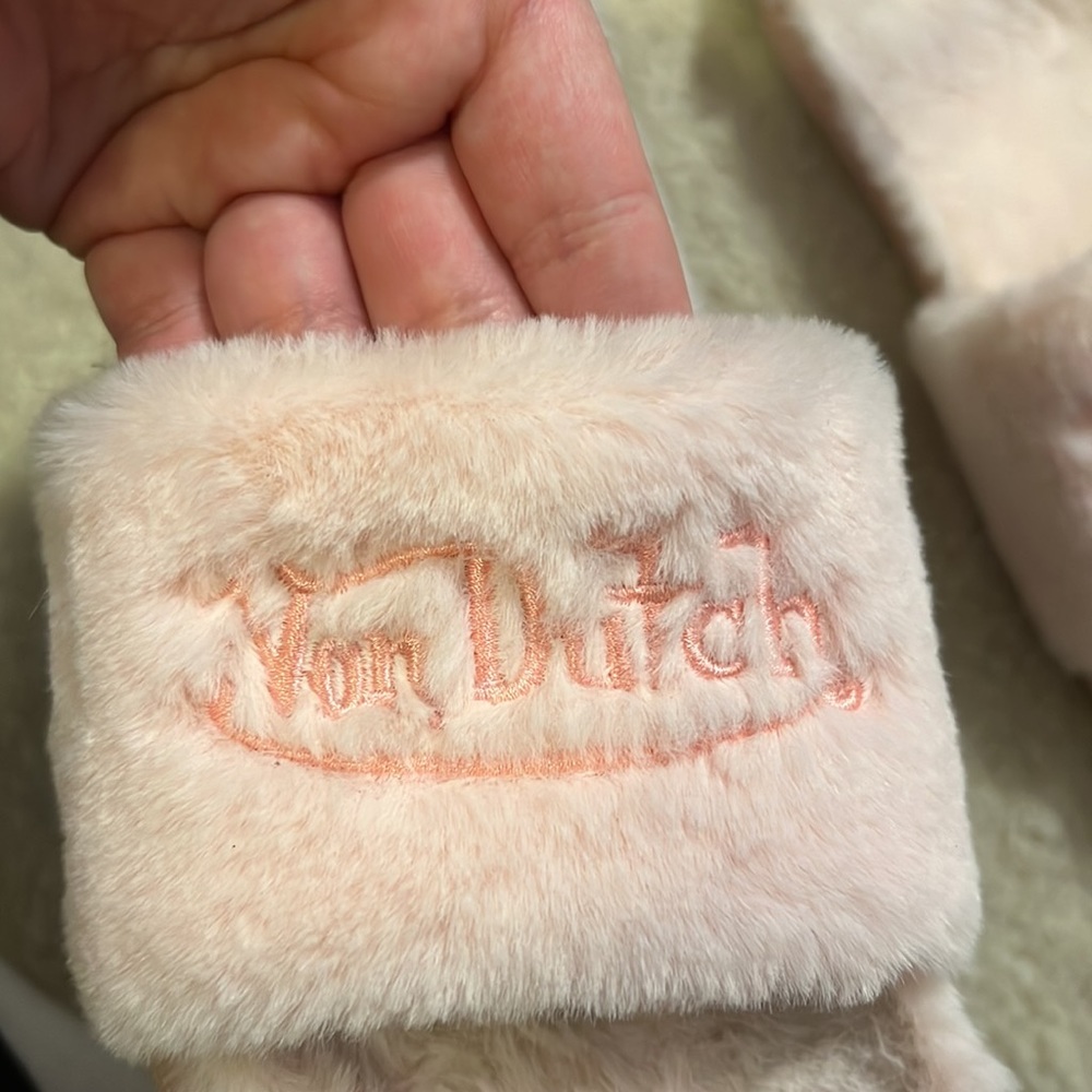 Von dutch slides